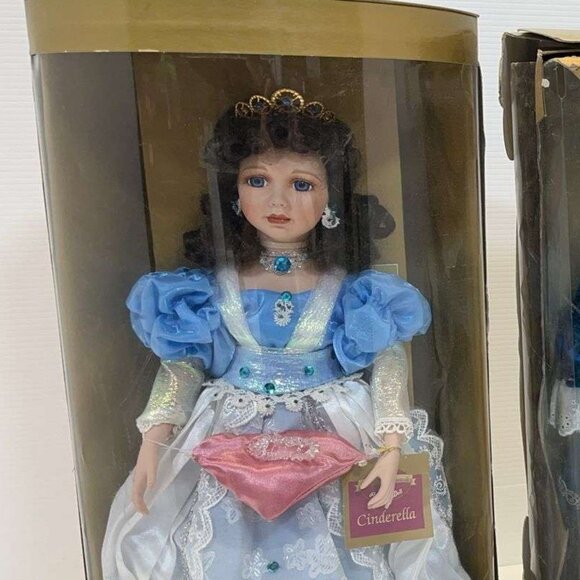 Vintage 90's Collectible Memories Porcelain Cinderella Doll by Linda Mason - Picture 3 of 7